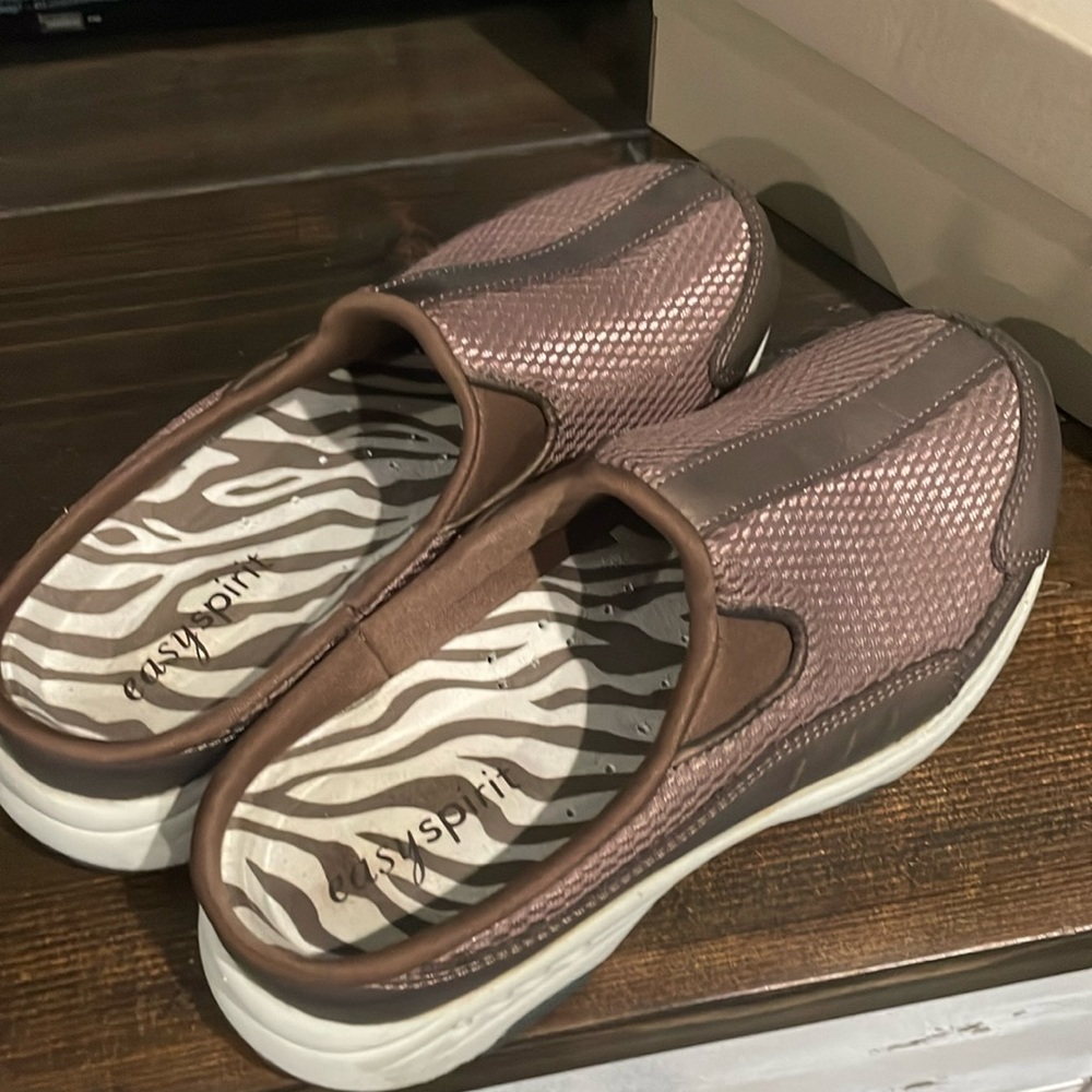Easy Spirit active slip on shoes